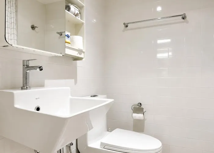 1br 50sqm Walk To Bts Center * Бангкок